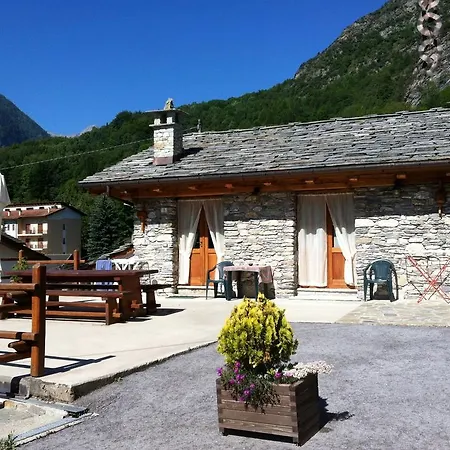 Apartment Casa Luna Stroppo